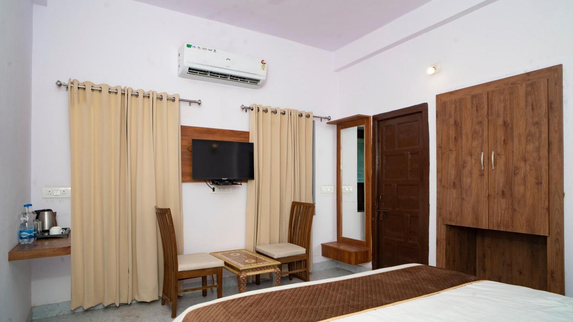 Devdarshan Hotel & Restaurant Udaipur Kültér fotó